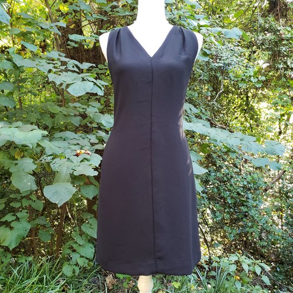 BANANA REPUBLIC V-Neck Sleeveless Sheath Dress in Black Size 4 Brand New NWT - Picture 1 of 10